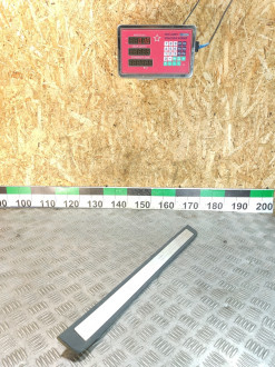 Накладка порога внутренняя передняя правая Nissan Tiida c11