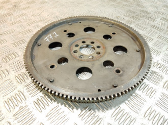 Маховик Nissan Maxima a33