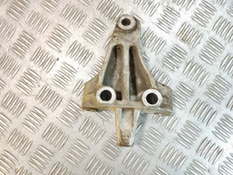 Кронштейн двигателя Nissan Maxima a33