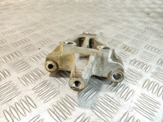 Кронштейн двигателя Nissan Maxima a33