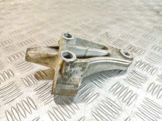 Кронштейн двигателя Nissan Maxima a33