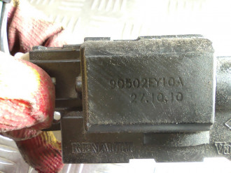 Замок багажника Nissan Qashqai 2009