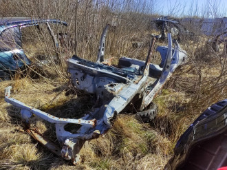 Порог со стойкой левой Nissan Maxima a33