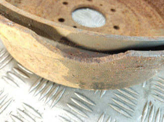 Барабан тормозной Nissan Navara d40