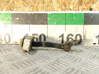 Ограничитель двери передний Nissan Micra K12