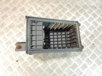 Корпус воздушного фильтра Nissan Maxima a32