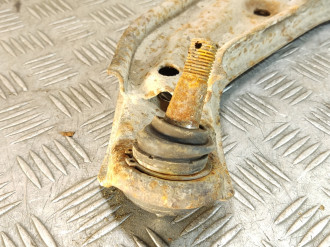 Рычаг передний левый нижний Nissan Almera N15