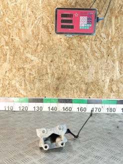 Кронштейн двигателя Nissan Teana j32