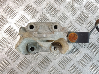 Кронштейн двигателя Nissan Teana j32