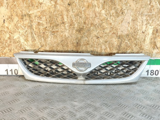 Решетка радиатора Nissan Almera N15