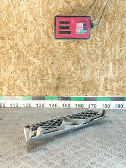 Решетка радиатора Nissan Almera N15