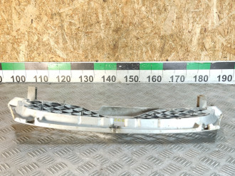 Решетка радиатора Nissan Almera N15