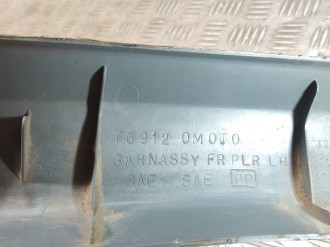 Обшивка стойки левая Nissan Almera N15