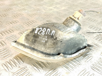 Поворотник правый Nissan Micra k12 K12