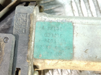 Стеклоподъемник передний правый Nissan Micra K12