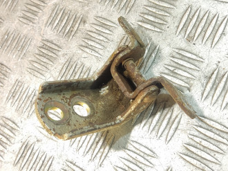 Петля двери задней левой нижняя Nissan Micra K12