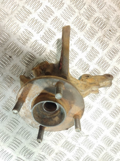 Кулак поворотный передний правый Nissan Almera N16