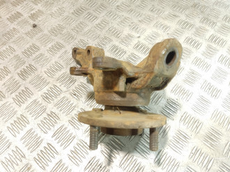 Кулак поворотный передний правый Nissan Almera N16