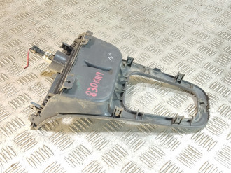 Рамка кулисы кпп Nissan Almera N16