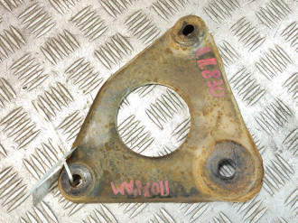 Кронштейн передней балки правый Nissan Almera N16