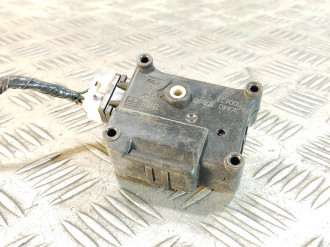 Моторчик заслонки отопителя Nissan Almera N16