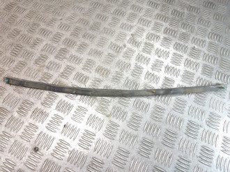 Уплотнитель капота Nissan Almera N16