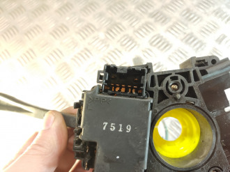 Переключатель подрулевой правый Nissan Almera N16