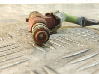 Форсунка двигателя Nissan Almera N16