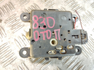 Моторчик заслонки отопителя Nissan Almera N16