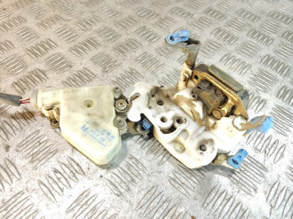 Замок двери передней правой Nissan Almera N16