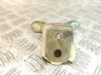 Петля двери задней левой верхняя Nissan Almera N16