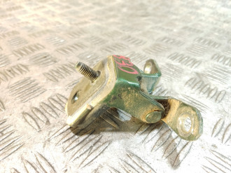 Петля двери задней левой верхняя Nissan Almera N16