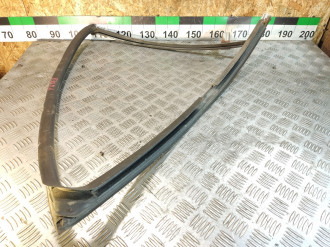 Уплотнитель стекла двери пер. левый Nissan Almera N16