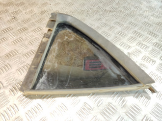 Стекло двери задней левой форточка Nissan Almera N16