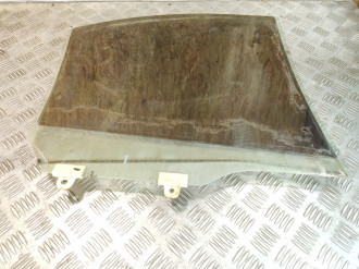 Стекло двери задней левой Nissan Almera N16