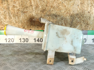 Бачок омывателя лобового стекла Nissan Almera N16