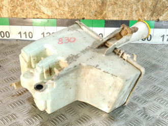 Бачок омывателя лобового стекла Nissan Almera N16