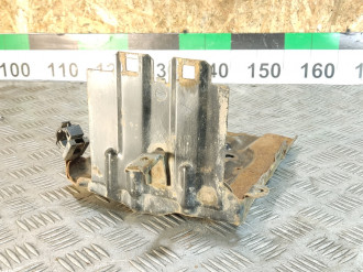 Крепление аккумулятора Nissan Almera N16
