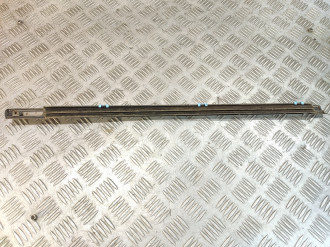 Накладка стекла двери задней левой Nissan Almera N16