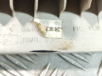 Обшивка стойки правая Nissan Almera N16