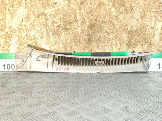 Обшивка стойки правая Nissan Almera N16