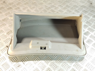 Бардачок Nissan Almera N16