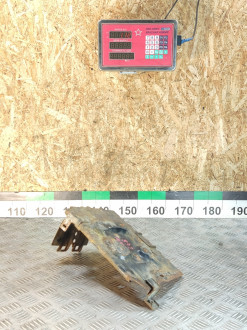 Крепление аккумулятора Nissan Almera N16