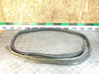 Уплотнитель двери задней правой Nissan Almera N16