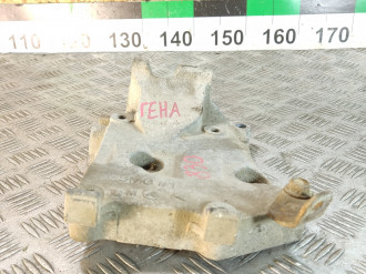 Кронштейн генератора Nissan Almera N16