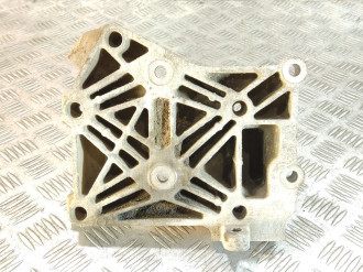 Кронштейн генератора Nissan Almera N16