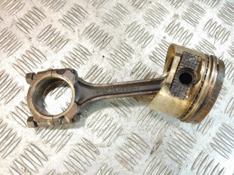 Поршень с шатуном Nissan Almera N16