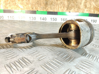 Поршень с шатуном Nissan Almera N16