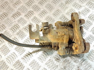 Суппорт задний левый Nissan Almera N16