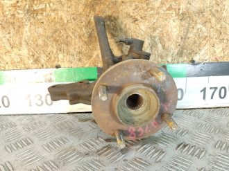 Кулак поворотный передний левый Nissan Almera N16